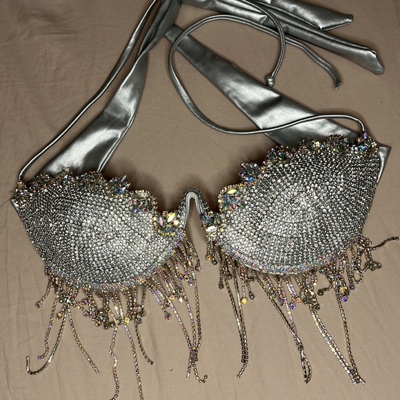 Two Piece Set - Picture 3 of 6